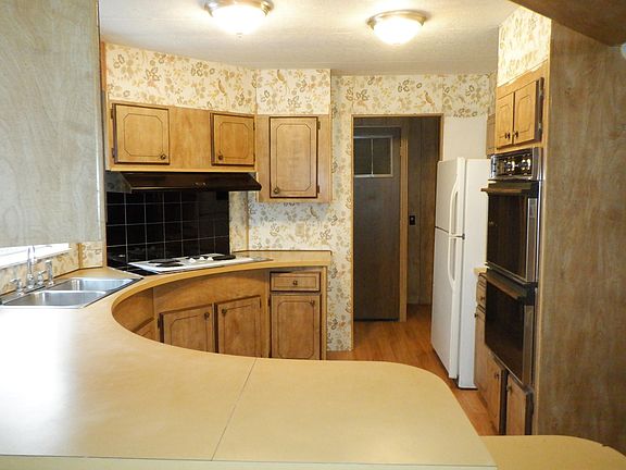2nd image of 820 N Stevens Dr