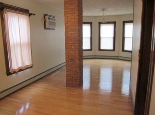 472 Windsor St APT 2R, Cambridge, MA 02141