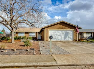 3749 Pluto St, Redding, CA 96002