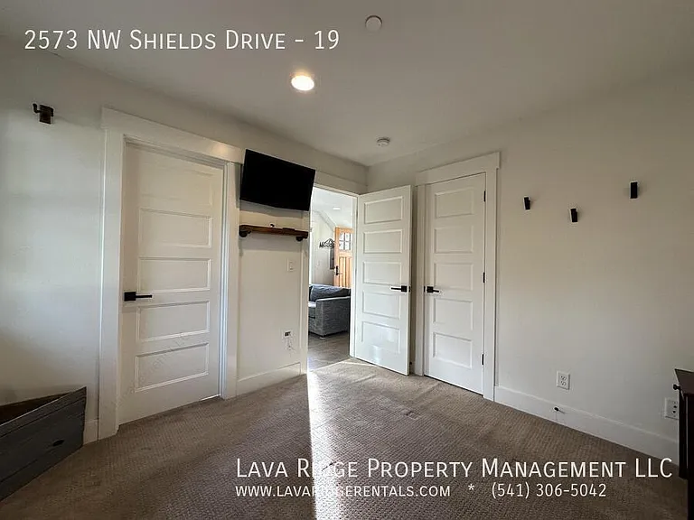 2573 NW Shields Dr #19 — Photo 13