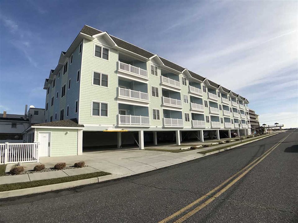 1st image of 6210 Ocean Ave #203