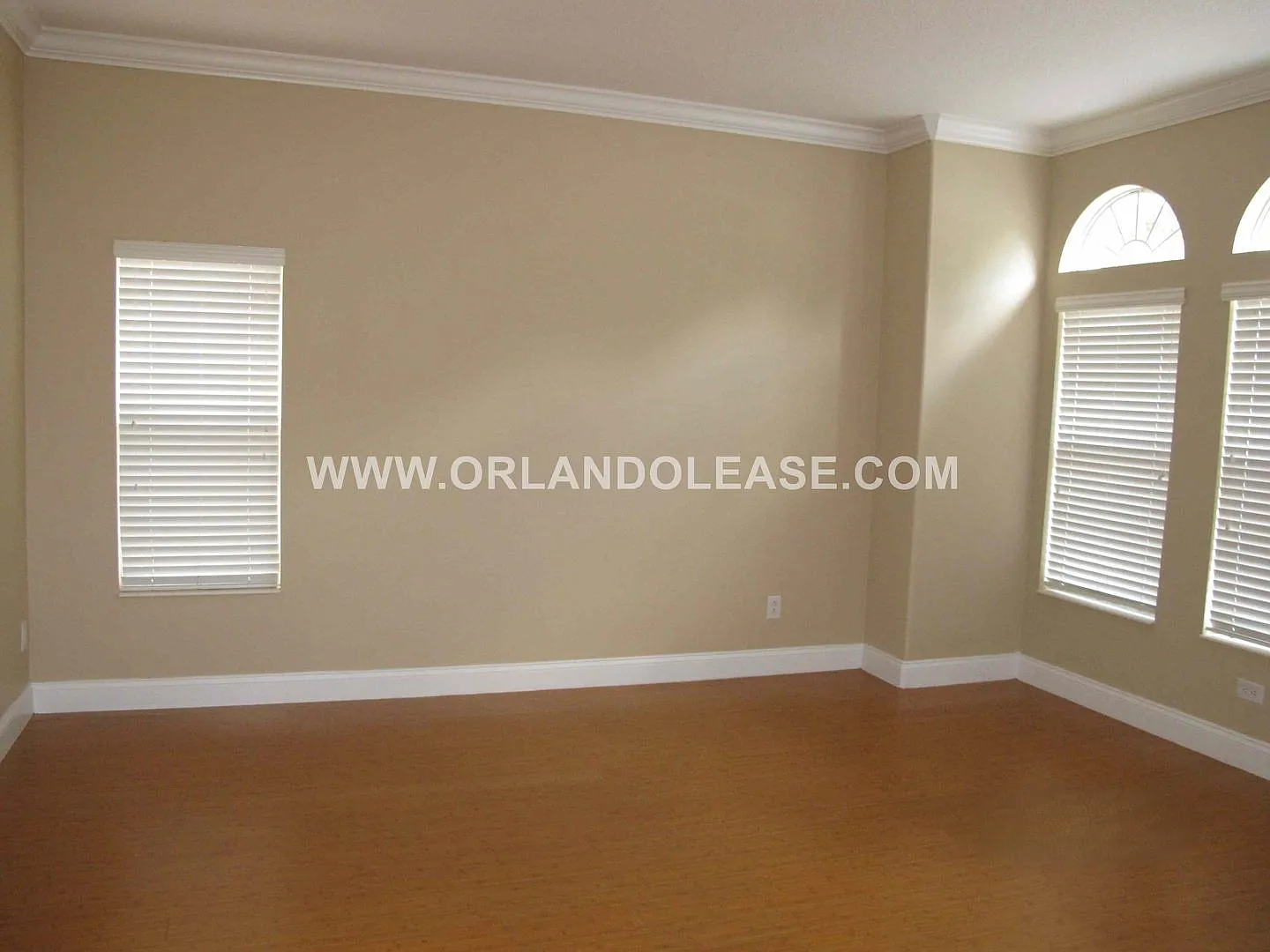 Spacious 4 Bed / 3.5 Bath Home in Gated Toscana — Photo 3