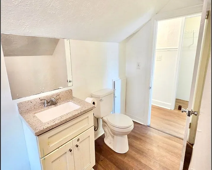 79 Hamlet Avenue — Photo 18