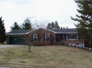 869 Roger Dr, Urbana, OH 43078