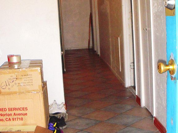 Front entry hall