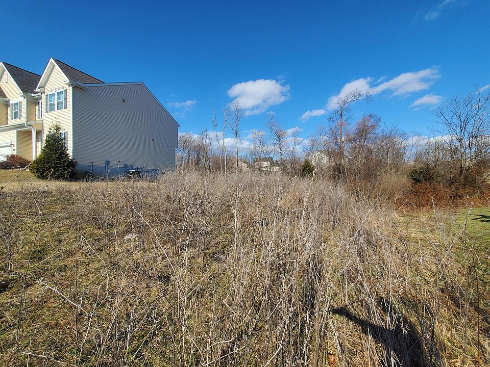 2nd image of 696 Norbie Dr