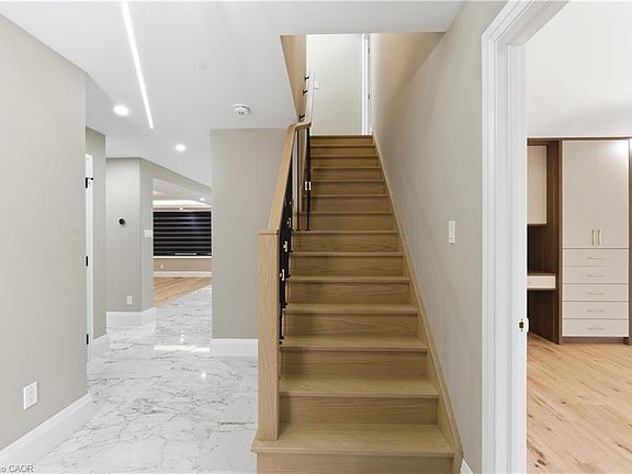 2nd image of 11 Bridlewood Dr