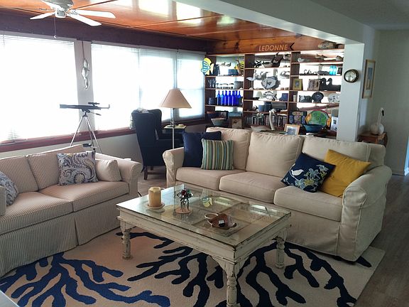 5th image of 17767 River Shore Dr