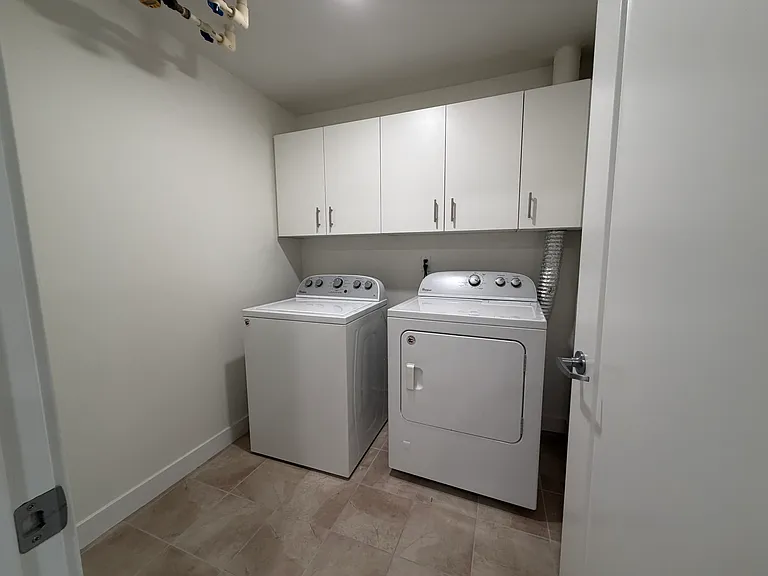 436 S Virgil Ave #Penthouse 15 — Photo 16