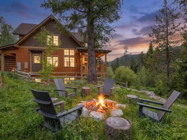 69 Golden Bar Ct, Donnelly, ID 83615