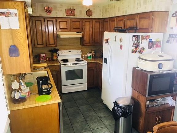 5th image of 808 Wind Brooke Dr