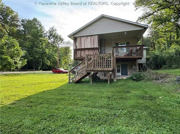 776 Mile Fork Rd, Charleston, WV 25312