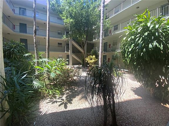 4th image of 1810 SW 81st Ave APT 2410