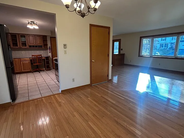 643 Wiltshire Dr — Photo 10