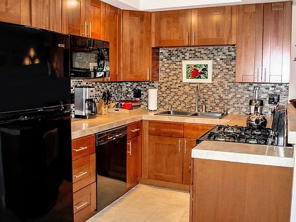 3rd image of 13722 Red Hill Ave APT 14