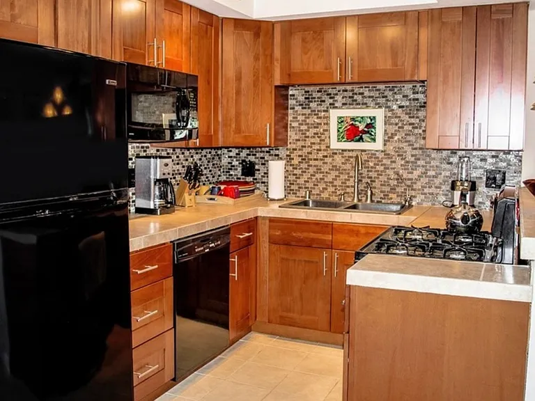 13722 Red Hill Ave #14 — Photo 3
