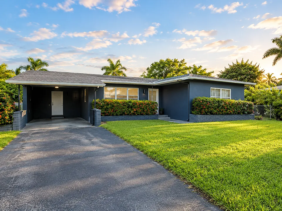 709 NW 29th St