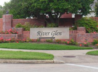1146 Oxford Mills Ln, Sugar Land, TX 77479