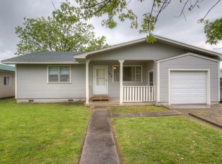 105 N Johnson Ave #A, Wagoner, OK 74467