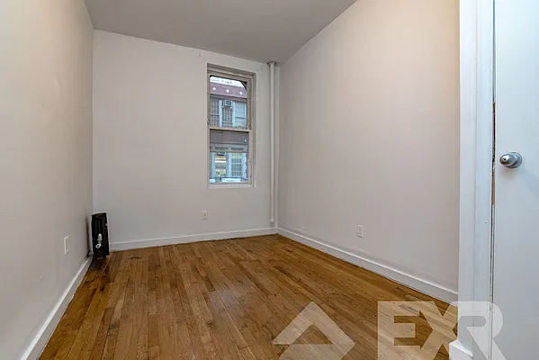 Rented by EXR | media 3