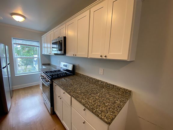 5th image of 1316 Geddes Ave #18