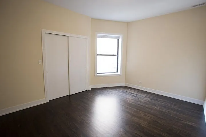 5118 S. Greenwood — Photo 16