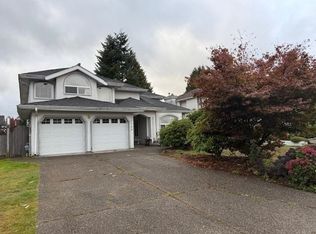 15780 99a Ave, Surrey, BC