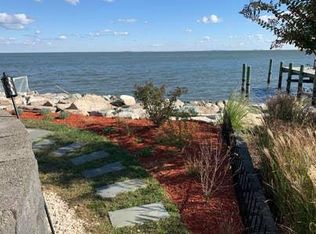 4016 28th St #1, Chesapeake Beach, MD 20732