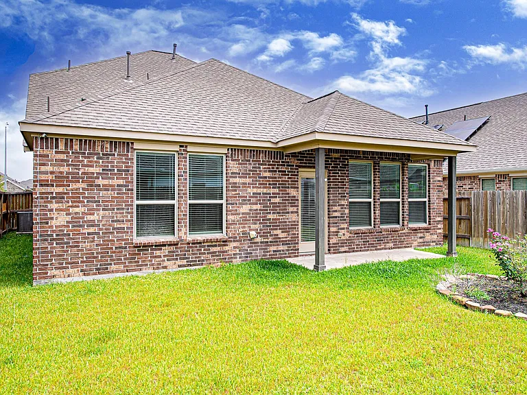 209 Cambria Green Ln — Photo 39