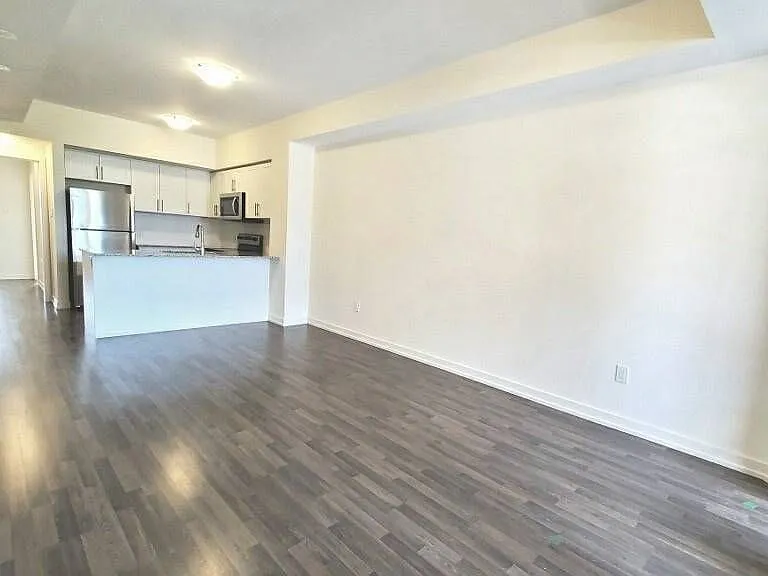 2 Linsmore Pl #204 — Photo 5