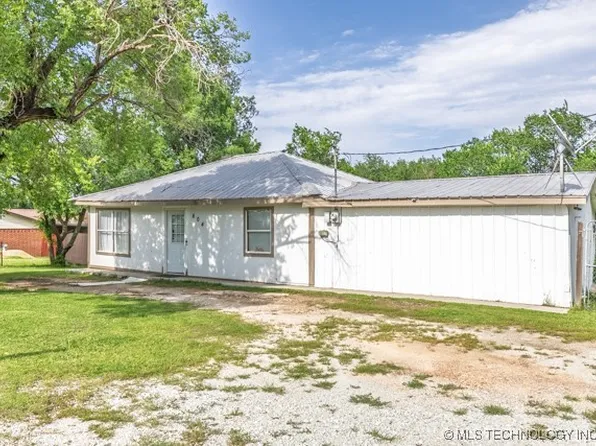 604 N West St, Konawa, OK 74849