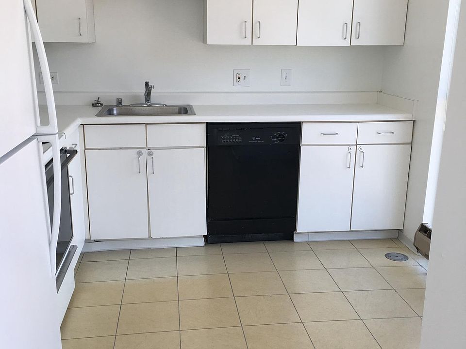 1st image of 1212 Lasalle St #1301