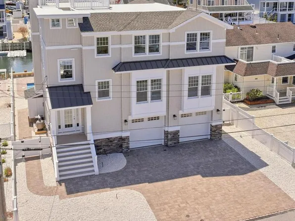 4 W Dune Ln, Long Beach Township, NJ 08008