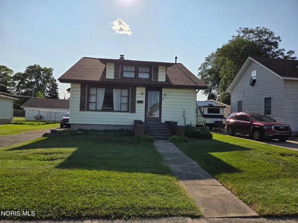 512 Harrison St, Pt Clinton, OH 43452
