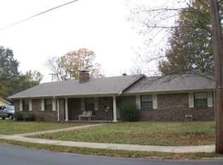 832 School St, Malvern, AR 72104