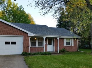 2126 Charles Dr, Stevensville, MI