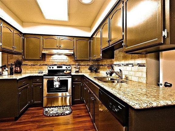 5th image of 5300 N Colonial Ave