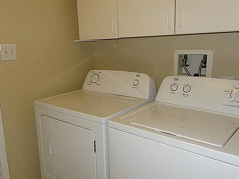 5826 Westminster Village Dr — Photo 7
