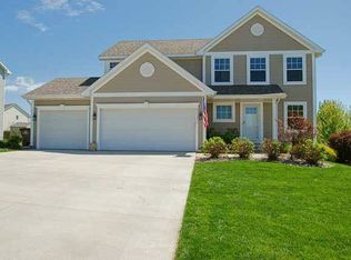 4535 Zilker Dr, Pleasant Hill, IA 50327