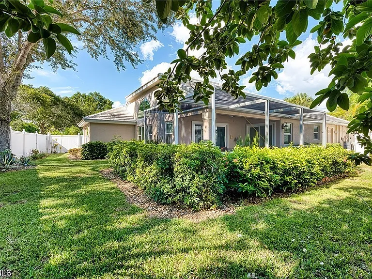1250 Silverstrand Dr — Photo 36