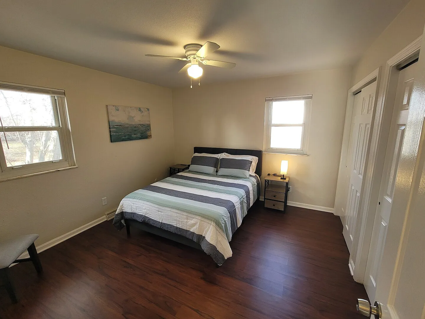 Freshly Remodeled Lower Unit..Great Location — Photo 3