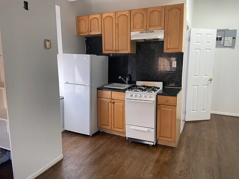 82 W 105th St #5C — Photo 4