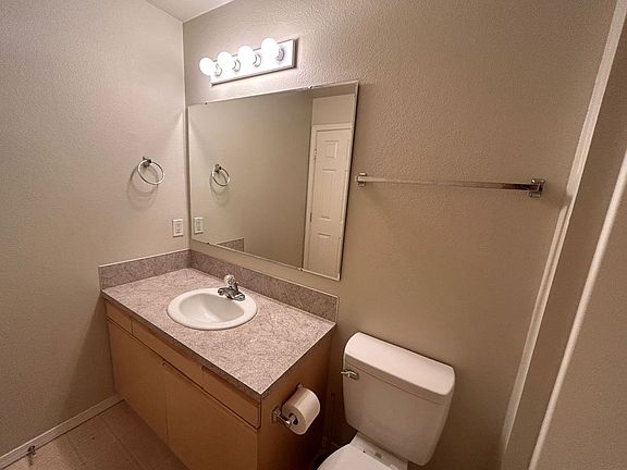 5th image of 215 N Seafury Ln #202