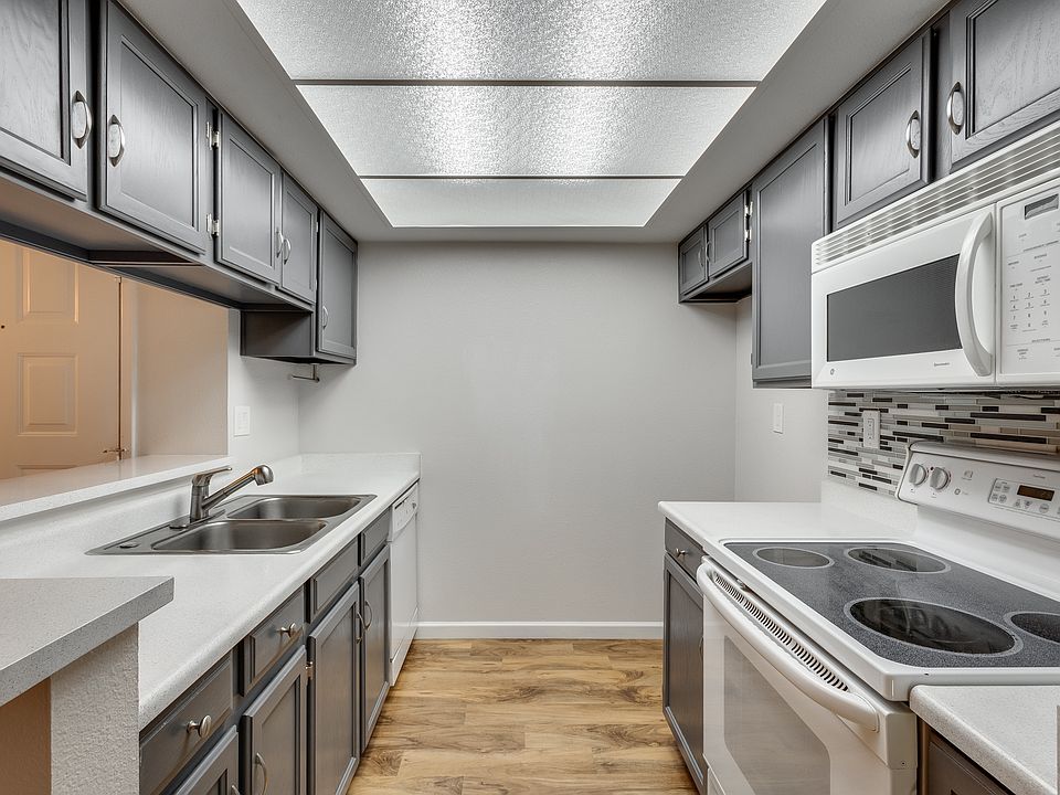 1st image of 540 N May St APT 2125