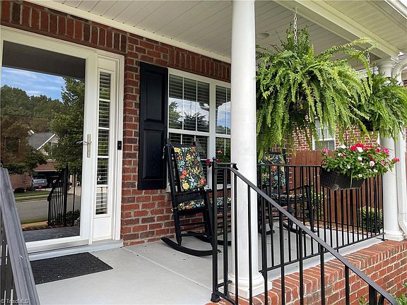 5th image of 451 Kenville Green Ct