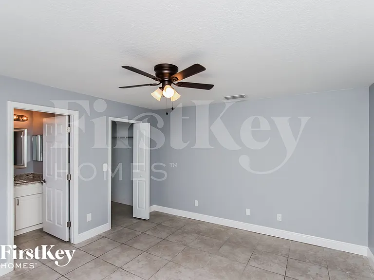 721 Carlyle Ave SE — Photo 9