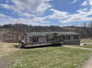115 Michael Development Rd, Fairmont, WV 26554
