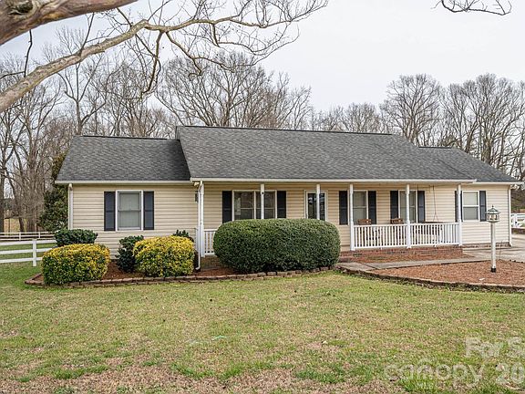 4th image of 112 Pilots Ridge Dr