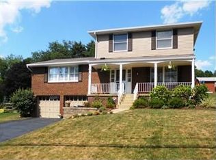 2005 Carriage Hill Rd, Allison Park, PA 15101