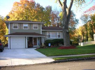 73 Kenneth Pl, Clark, NJ 07066
